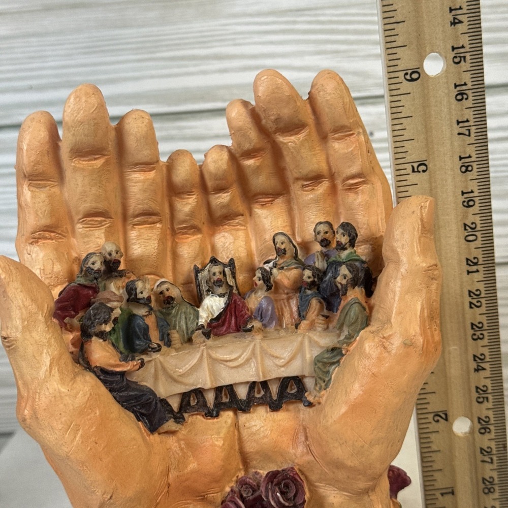 Last Supper In God's Hands 6.5" Resin W/ Wood Base May Rich Company - Vintage - Picture 7 of 8